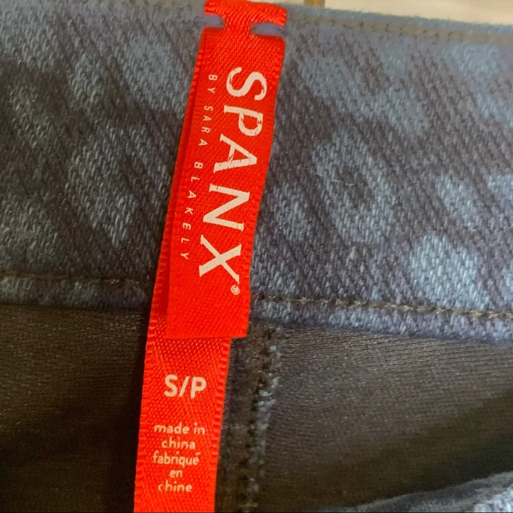 SPANX Blue Cheetah‎ Print Leggings Small